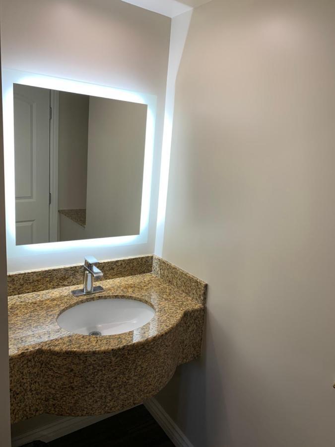 Walnut Inn & Suites West Covina Bagian luar foto