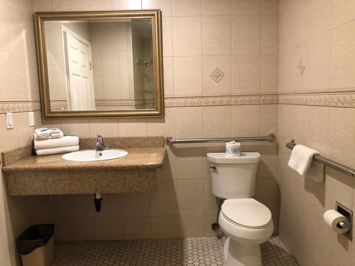 Walnut Inn & Suites West Covina Bagian luar foto