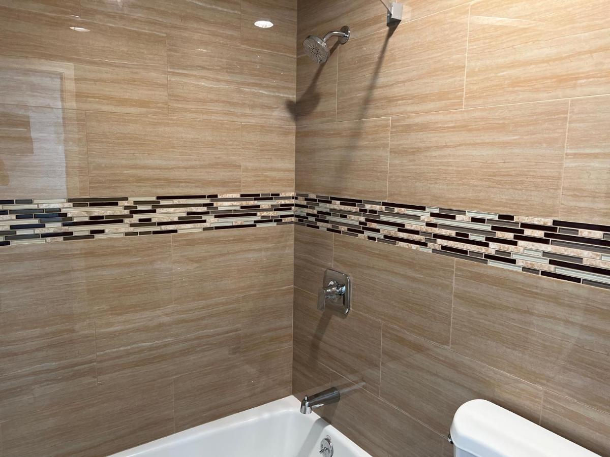 Walnut Inn & Suites West Covina Bagian luar foto